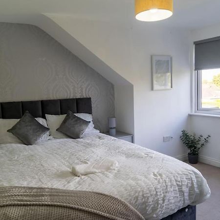 Spacious 15 Guest Home With 9 Beds In Shirley Solihull Luaran gambar