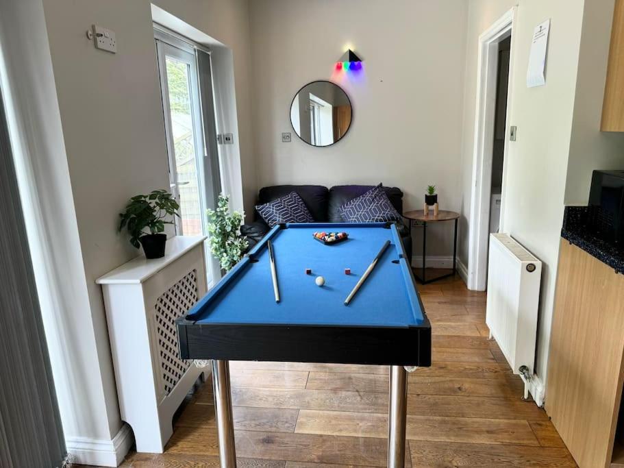Spacious 15 Guest Home With 9 Beds In Shirley Solihull Luaran gambar