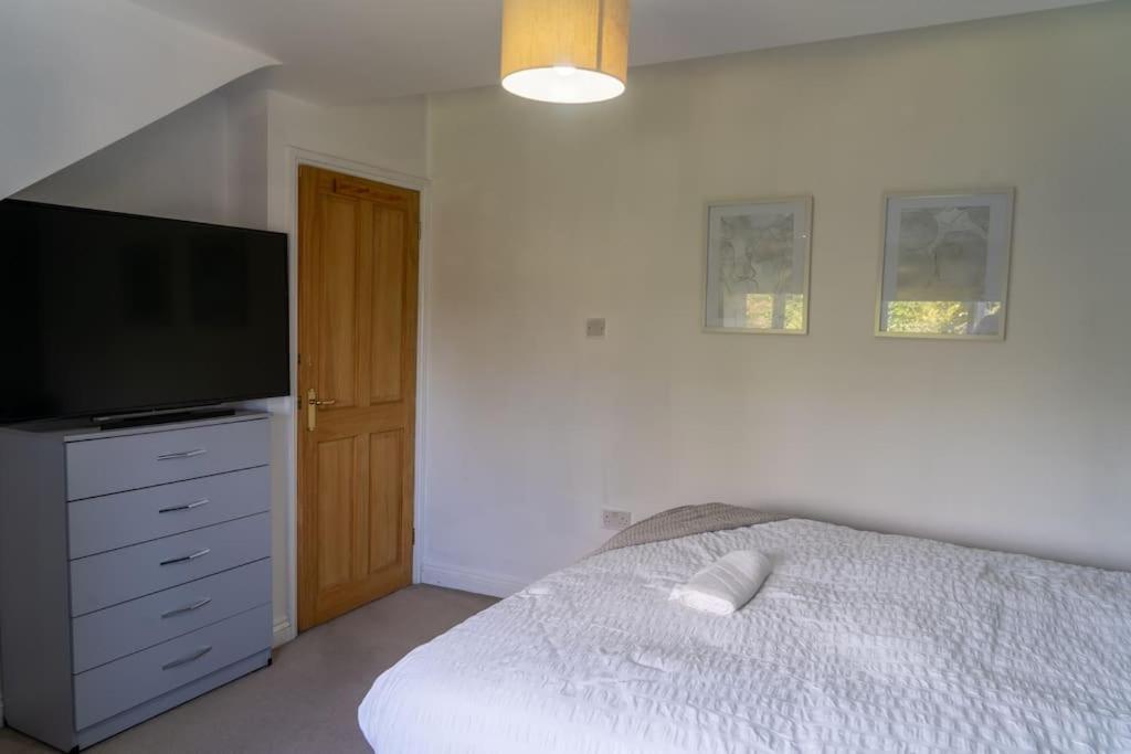 Spacious 15 Guest Home With 9 Beds In Shirley Solihull Luaran gambar